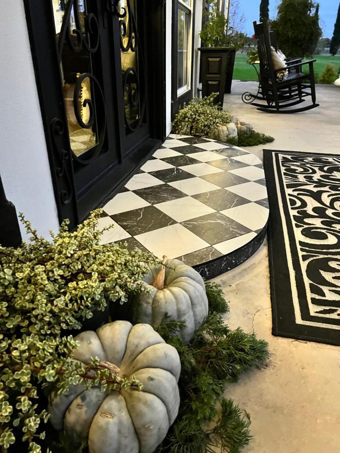 The Plantation House Boutique Inn Pflugerville Extérieur photo