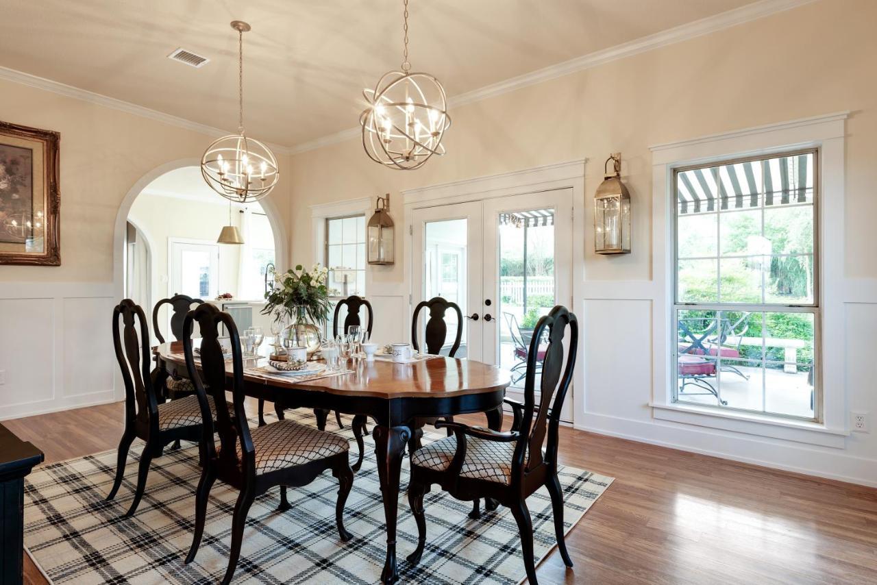 The Plantation House Boutique Inn Pflugerville Extérieur photo