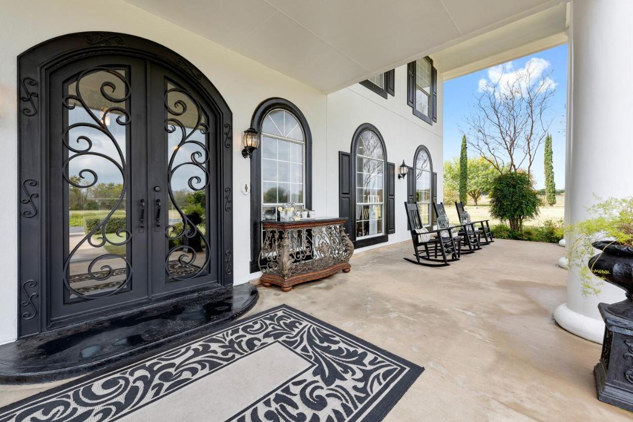 The Plantation House Boutique Inn Pflugerville Extérieur photo